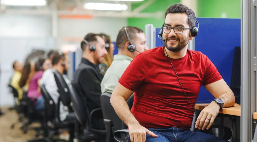 CS Call Center Agents Improving Customer Service Back Home