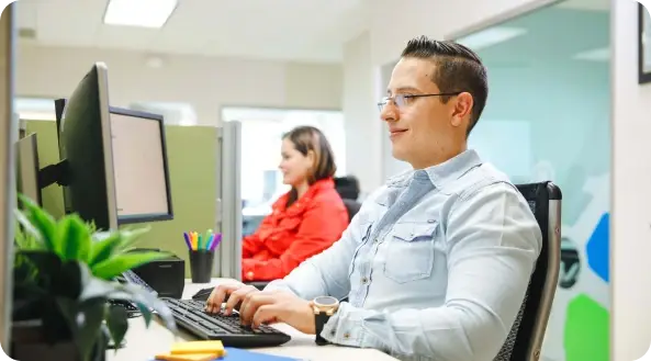Ciudad Obregón Worker and a Guadalajara Worker at Intugo´s Hermosillo Facilities