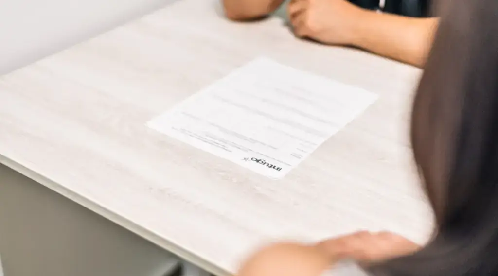 Legal assistant in Mexico working for outsourced legal services firm