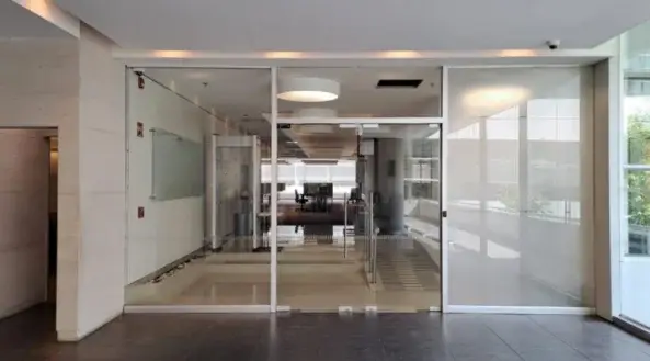 Business in Mexico city entrance