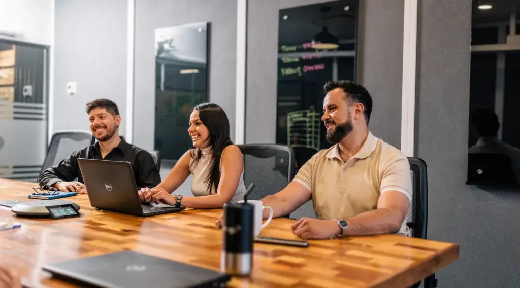 BPO services team discussing strategy in Mexico